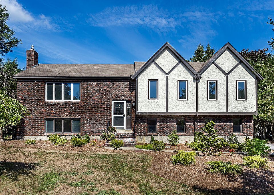 1st image of 29 Peartree Dr