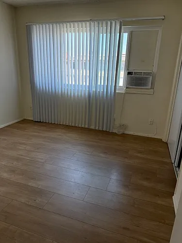 6660 Woodman Ave #306 Photo 1