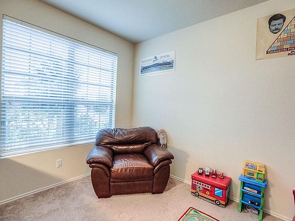 5th image of 5814 Camelia Evergreen Ln