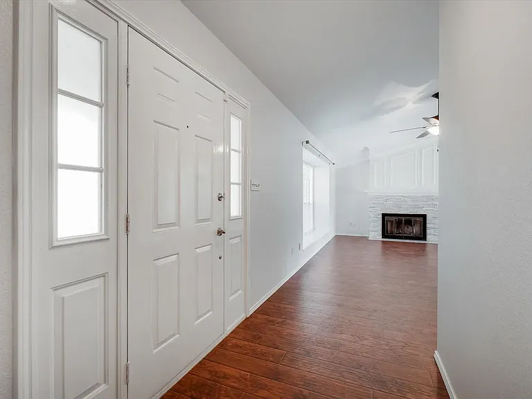 521 Chasewood Dr — Photo 5