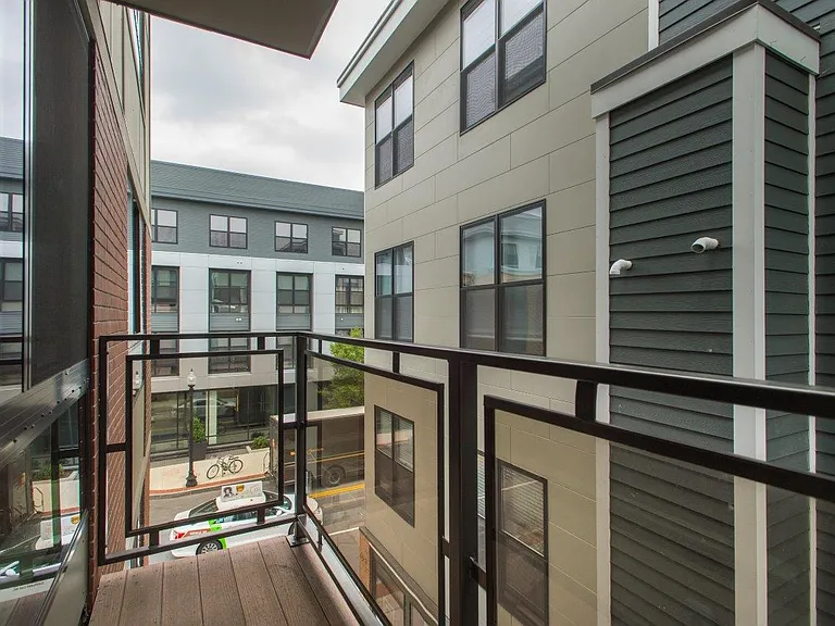 339 D St #15 — Photo 6