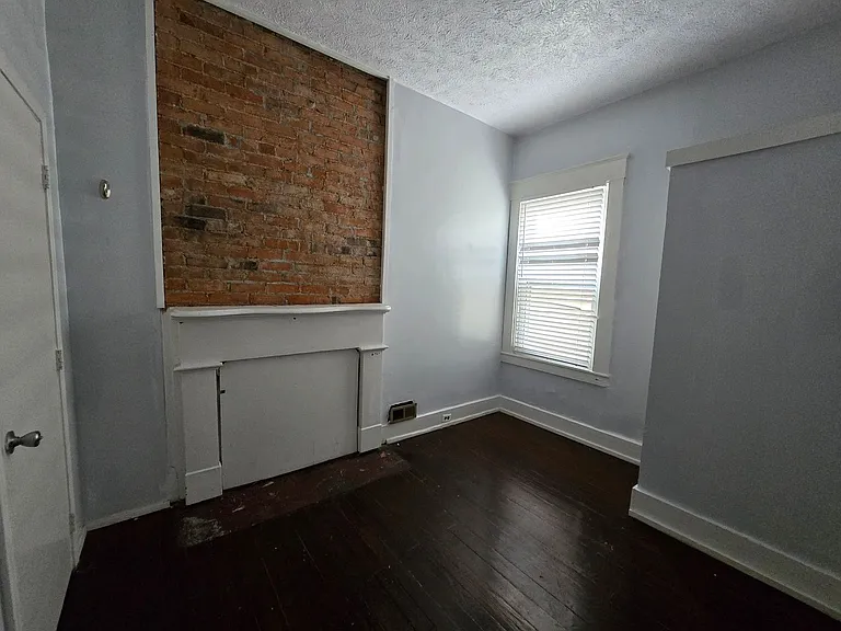 749 Morgan St — Photo 15