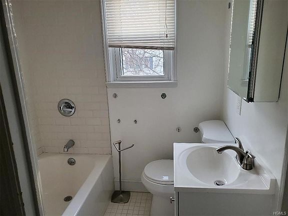 5th image of 12 Maple Ave #2