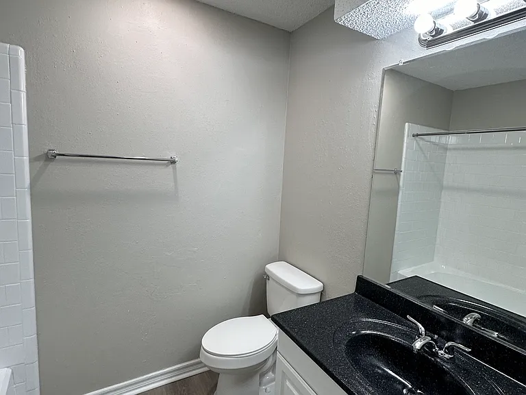 4700 Clendon Way — Photo 7
