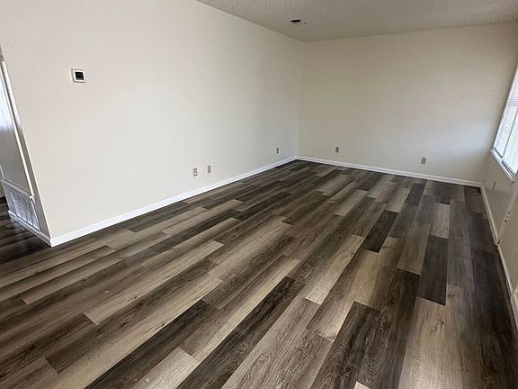 5th image of 616-716 W Calle Sur St #622