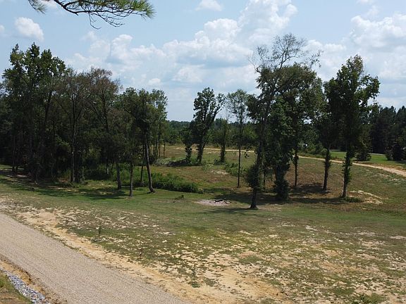2nd image of 21 Blackbird Ln