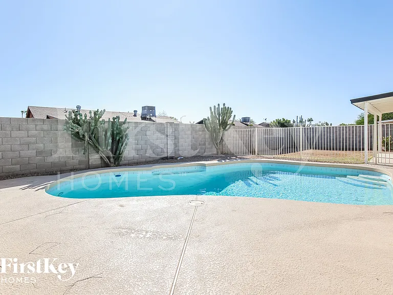2733 W Villa Rita Dr — Photo 15