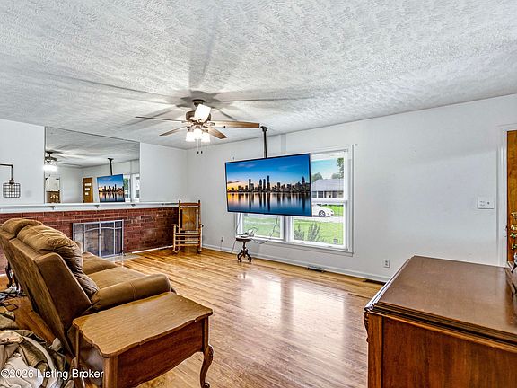 5th image of 3525 Wexford Dr