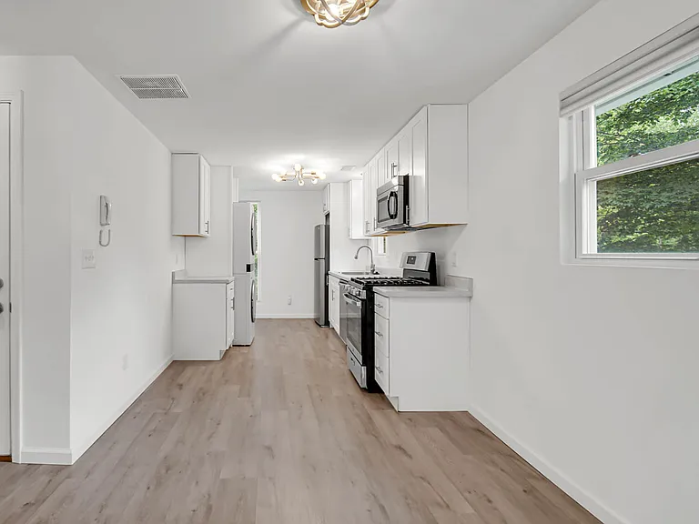 353 Morgan Blvd #3 — Photo 9