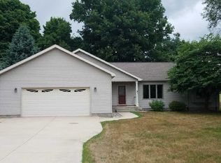 6107 W Pat St, Fremont, MI 49412