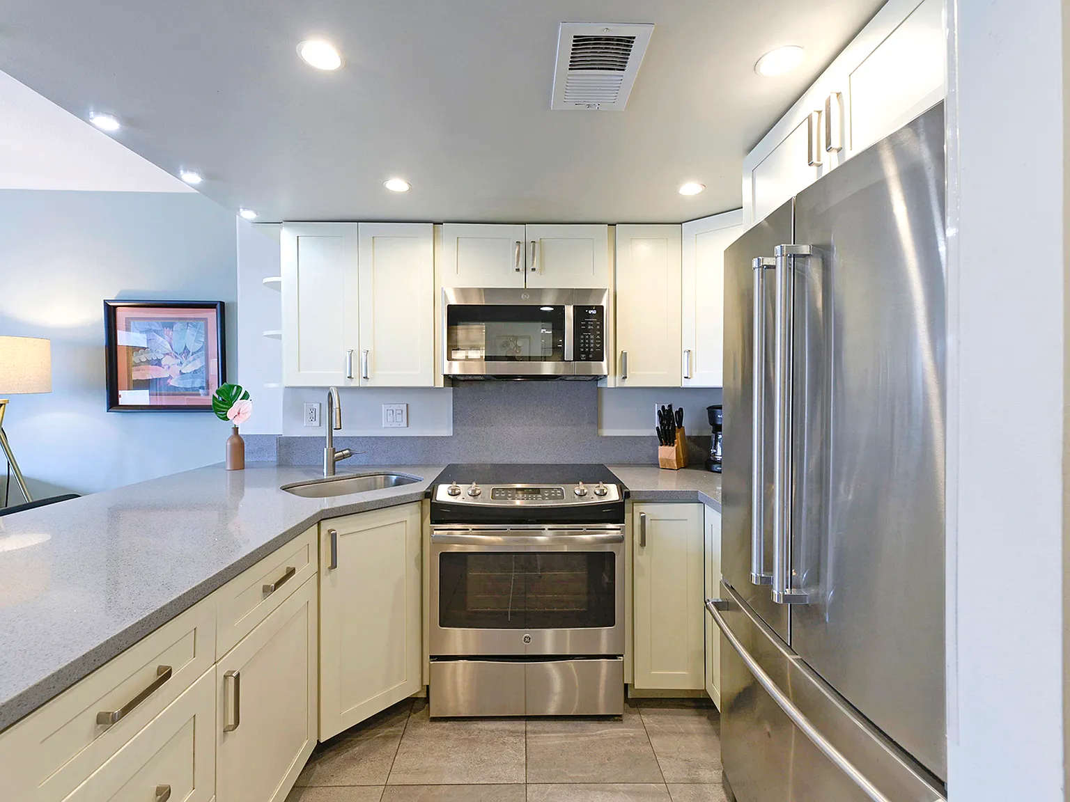 1 bed, 500 sqft, $3,000 — Photo 3