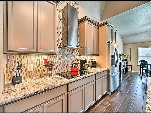 5th image of 8508 Woodcliff Blvd