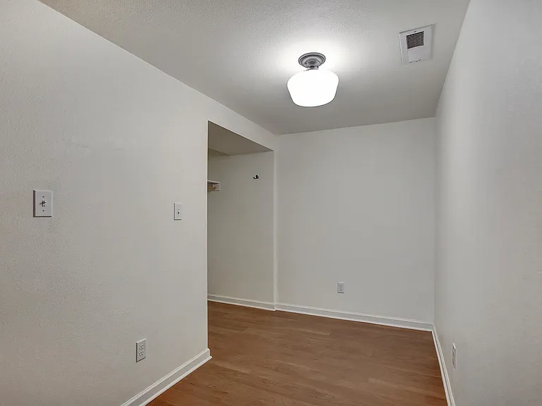 7320 SW 26th Ave #C — Photo 12