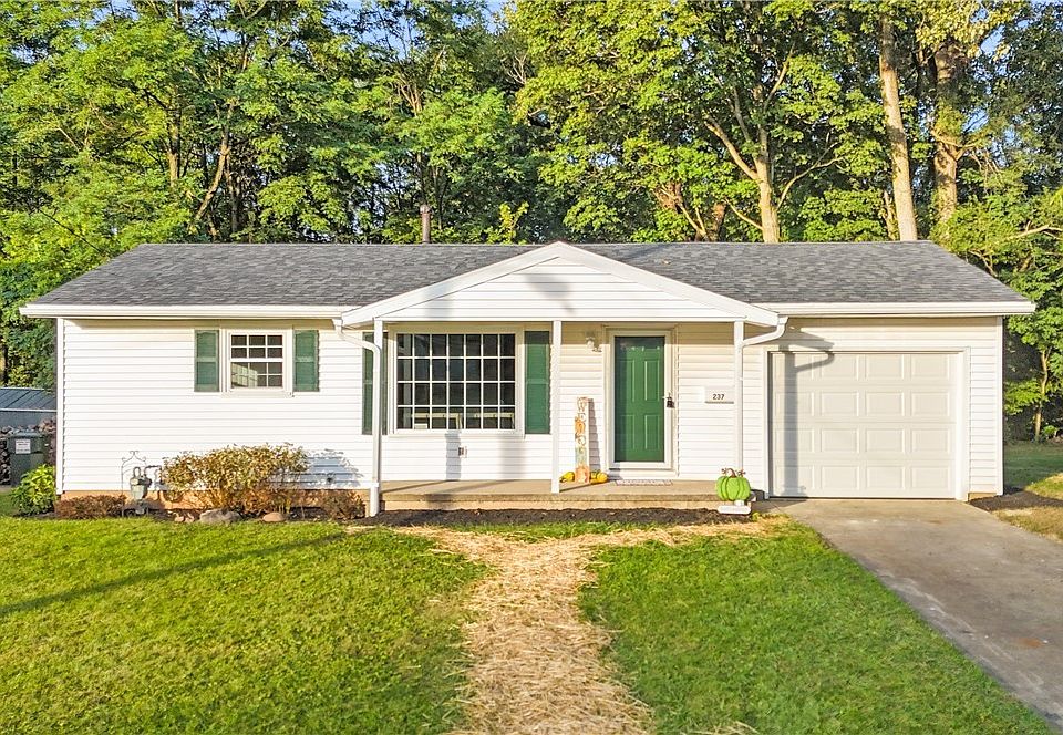 1st image of 237 Willowbrook Dr