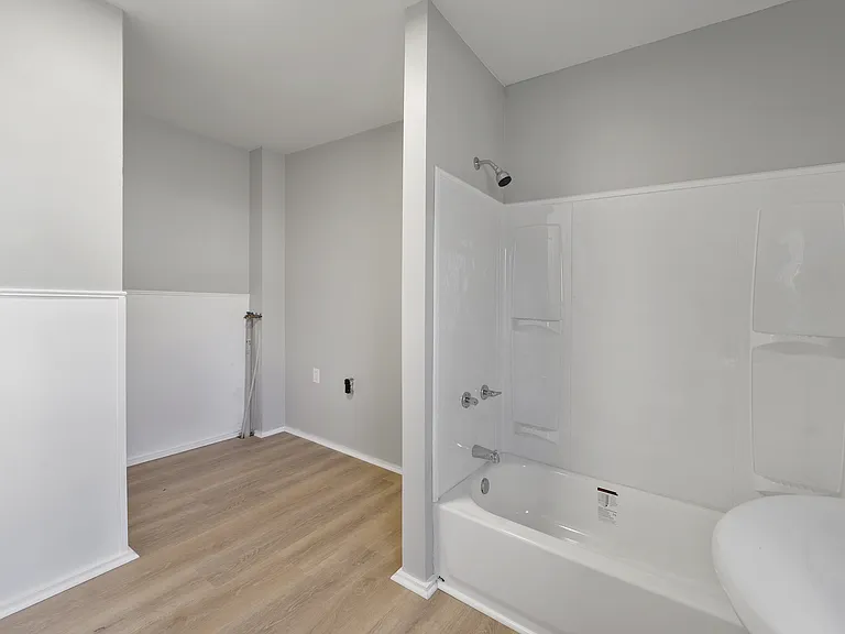 21 Union St — Photo 14