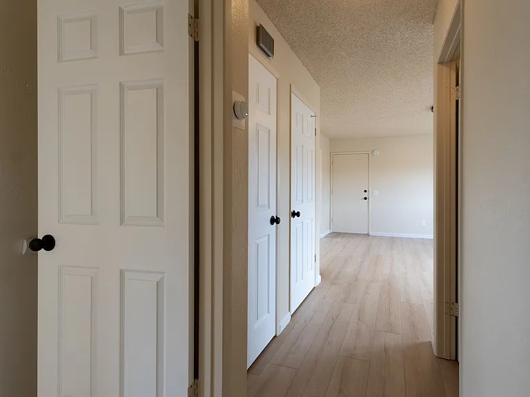 1185A-CS — Photo 23