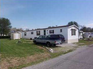 30 Sundale Trailer Ct, Washington, IN 47501