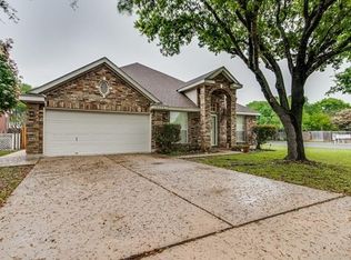 9033 Marthas Dr, Austin, TX 78717