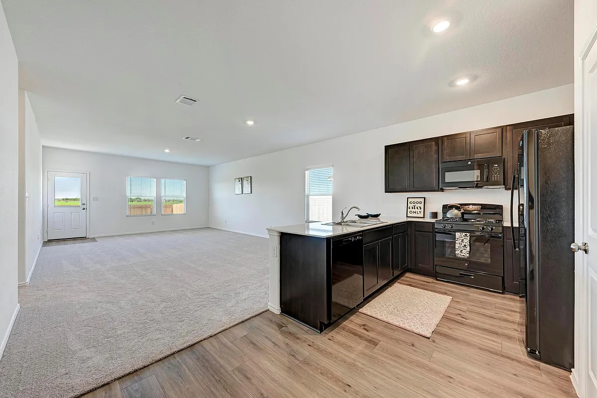 Building Photo - 611 Halfmoon Dr