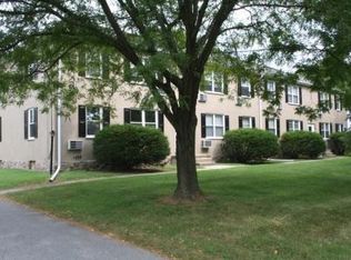125 Gallagher Rd APT 8, Wayne, PA 19087