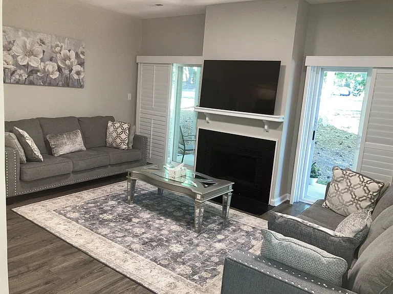 6000 Winterpointe Ln #101 — Photo 8