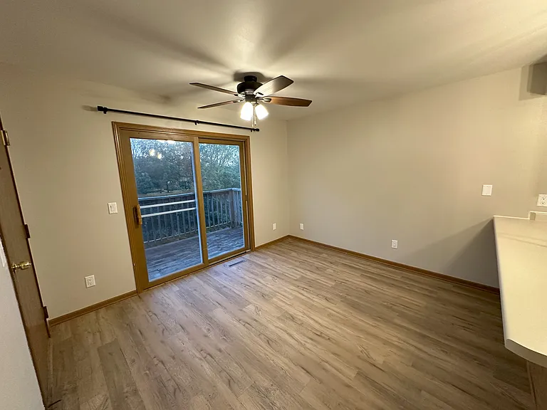2046 Cliff Alex Ct S #4 — Photo 14