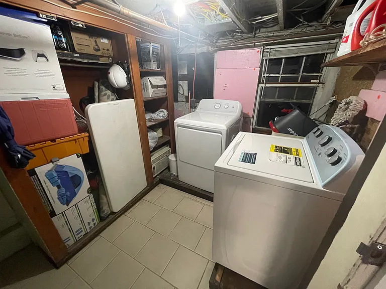 21 Sabina St #1 — Photo 4