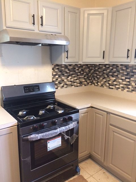1st image of 1327 W 18th St