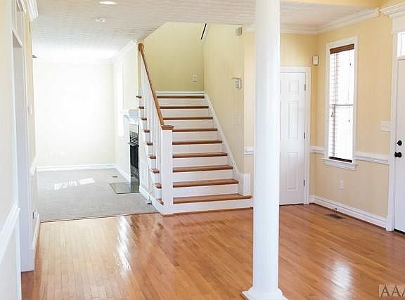 4th image of 115 Cherry Blossom Way