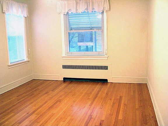 4th image of 7533 Cromwell Dr