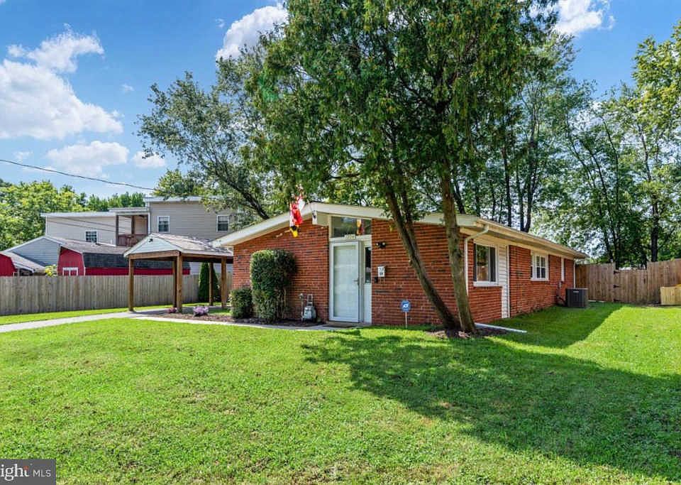 1st image of 1204 Hutton Dr