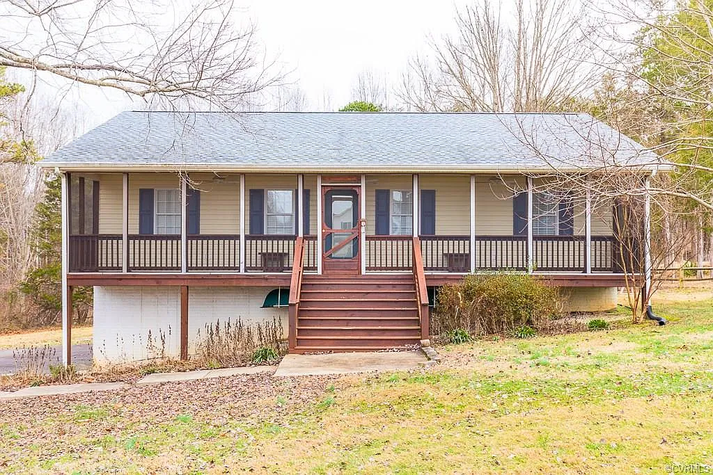 278 N Bluewater Blvd photo 1