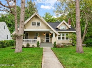 28 Snowden Ave, Delmar, NY 12054