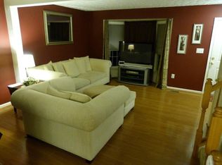 107 Foxtree Dr, Glen Burnie, MD 21061