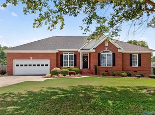 1120 Oakland Dr, Gadsden, AL 35901