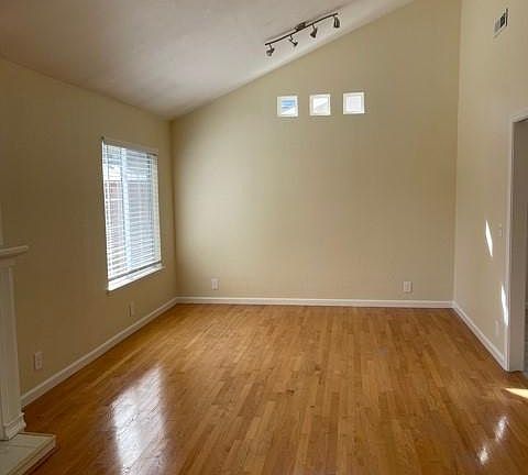 5th image of 5938 Tandera Ave