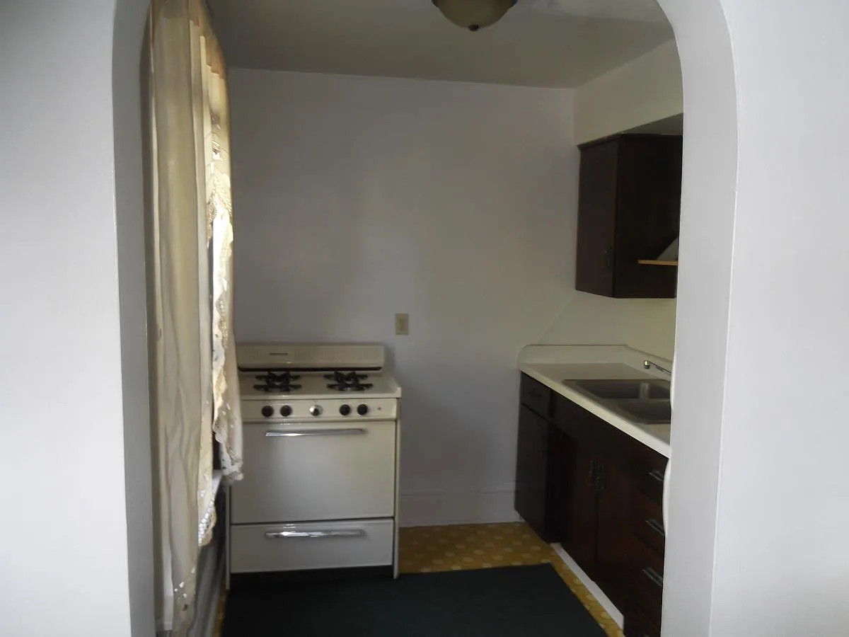 211 Mackey Avenue — Photo 2