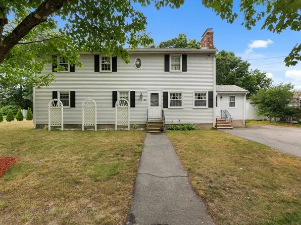 36 Palermo St, Methuen, MA 01844