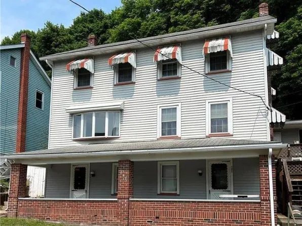207 Centre St, Parryville, PA 18244