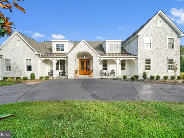 379 Ring Rd, Chadds Ford, PA 19317