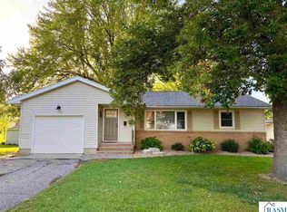 804 4th St SE, Waseca, MN 56093