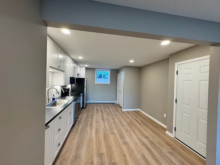 32 E Lake St #3 — Photo 6