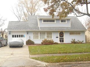2978 Prange Dr, Cuyahoga Falls, OH 44223