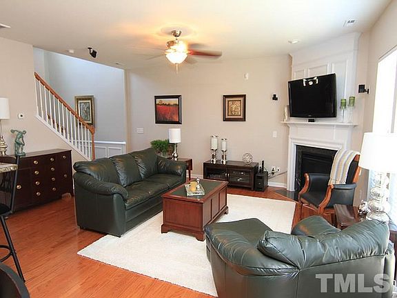 4th image of 8626 Thunderwood Dr