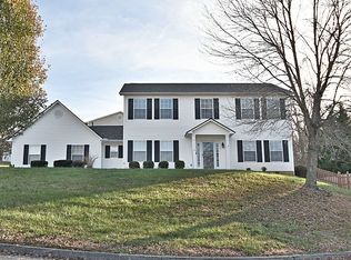 11329 Stonebriar Ln, Knoxville, TN 37932