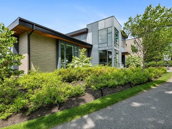 85 Forbes Rd, Milton, MA 02186