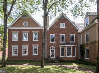 42 Governors Ln, Princeton, NJ