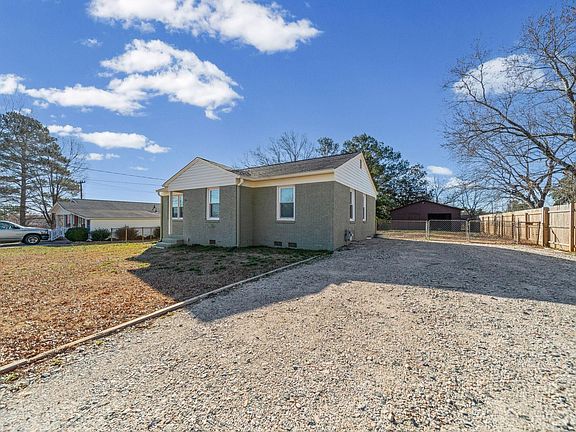 2nd image of 111 Berry St