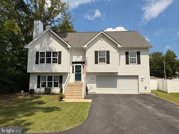 13586 Darlenes Ct, Solomons, MD 20688