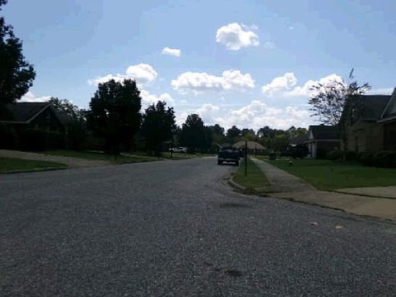 Exterior Neighborhood (street photo)